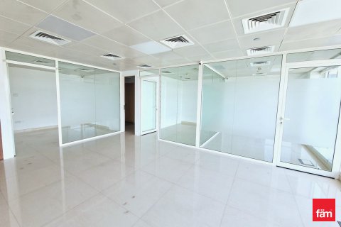 Oficina en alquiler en Dubai, EAU 102 m2 № 702694 - foto 13