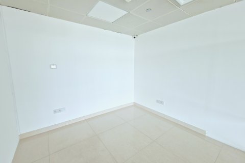 Oficina en alquiler en Dubai, EAU 102 m2 № 702694 - foto 19