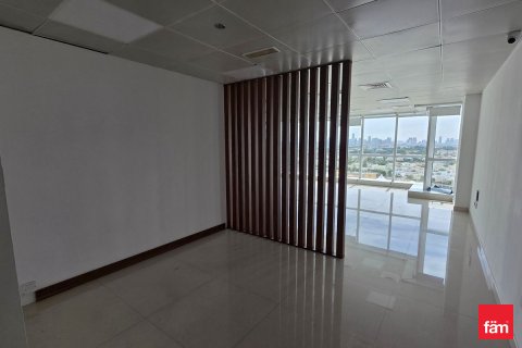 Oficina en alquiler en Dubai, EAU 102 m2 № 702694 - foto 8