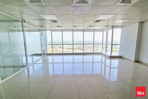 Oficina en alquiler en Dubai, EAU 102 m2 № 702694 - foto 11