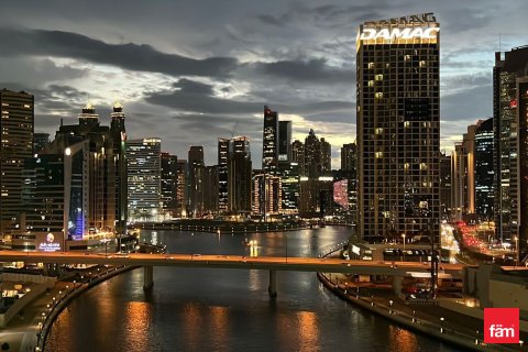 Apartament në Business Bay, Dubai, Emiratet e Bashkuara Arabe 1 dhomë gjumi, 72.4 m2. № 645707 - Foto 2