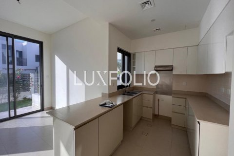 Vila v Dubai Hills Estate, Dubai, SAE 4 ložnice, 272 m² Č.: 628386 - fotografie 2
