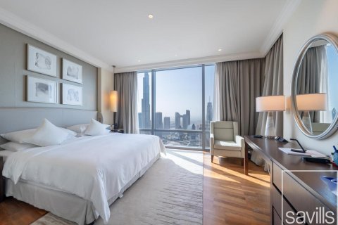 Apartmen di Downtown Dubai (Downtown Burj Dubai), Dubai, UAE 3 bilik tidur, 185 meter persegi № 646342 - foto 15