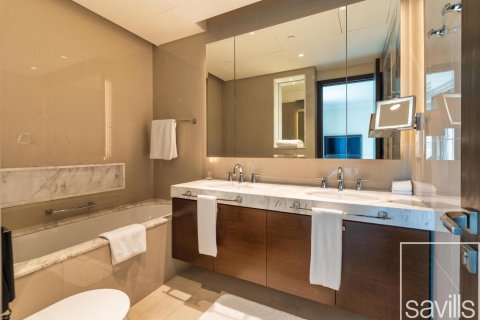 Apartmen di Downtown Dubai (Downtown Burj Dubai), Dubai, UAE 2 bilik tidur, 134 meter persegi № 646341 - foto 14
