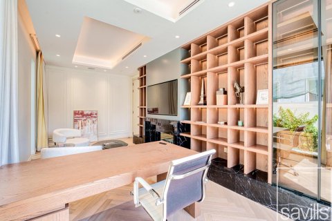 Villa en venta en Jumeirah Golf Estates, Dubai, EAU 5 dormitorios, 713 m2 № 646338 - foto 12