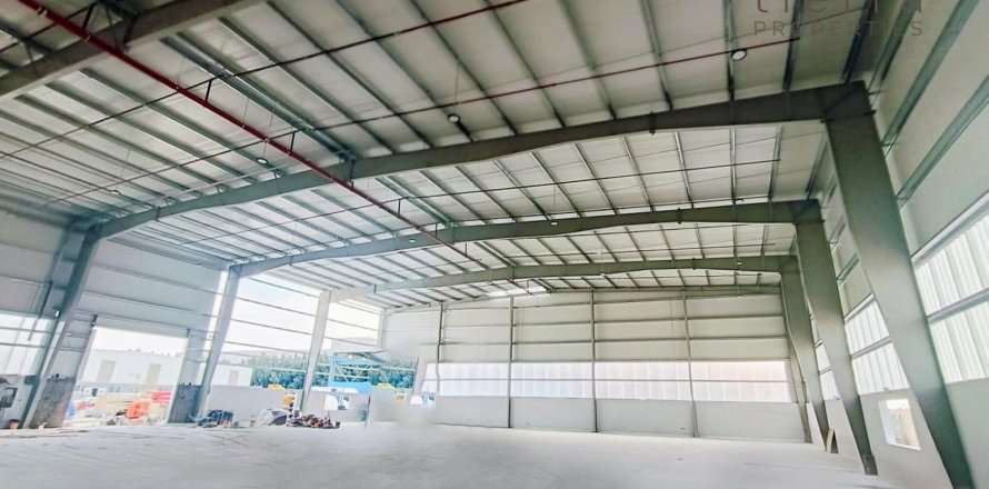 Magazinë në Dubai, Emiratet e Bashkuara Arabe 3850.8 m2. № 567168