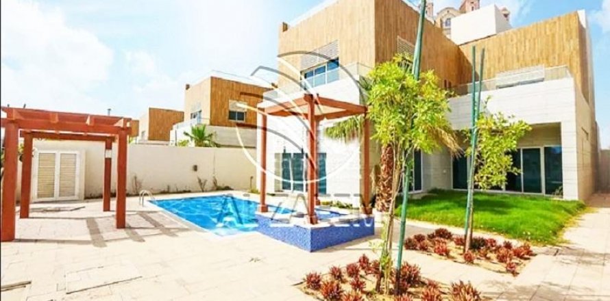 阿联酋 Abu Dhabi The Marina 别墅 5 卧, 826 平方米 , 编号 615574