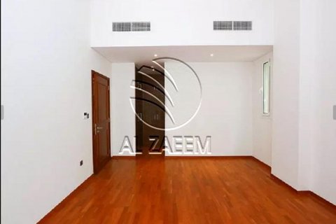 阿联酋 Abu Dhabi The Marina 待租 : 5 卧, 826 平方米 , 编号615574 - 照片 8