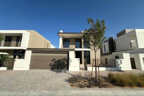 Villa a Al Furjan, Dubai, EAU 4 camere da letto, 479.94 mq. № 749159