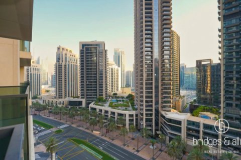 Apartmen di Downtown Dubai (Downtown Burj Dubai), UAE 1 bilik tidur, 61.4 meter persegi № 624667 - foto 1