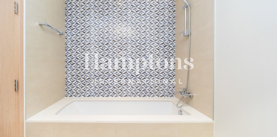 Lakás itt: Mina Rashid, Dubai, EAE, 2 hálószoba, 107.86 m², azonosító: 700277