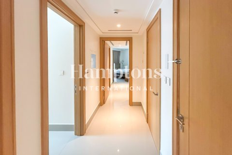 Apartment in Downtown Dubai (Downtown Burj Dubai), UAE 2 bedrooms, 155.98413700 sq.m. № 700275 - photo 28
