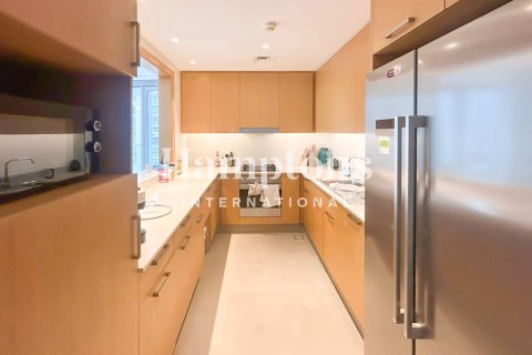 Apartment in Downtown Dubai (Downtown Burj Dubai), UAE 2 bedrooms, 155.98413700 sq.m. № 700275 - photo 14