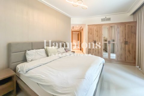 Apartment in Downtown Dubai (Downtown Burj Dubai), UAE 2 bedrooms, 155.98413700 sq.m. № 700275 - photo 16
