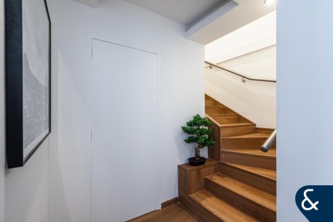 Tvåvåningshus till försäljning i Jumeirah Beach Residence, Dubai, UAE 3 sovrum, 206 kvm Nr. 667790 - fotografi 24