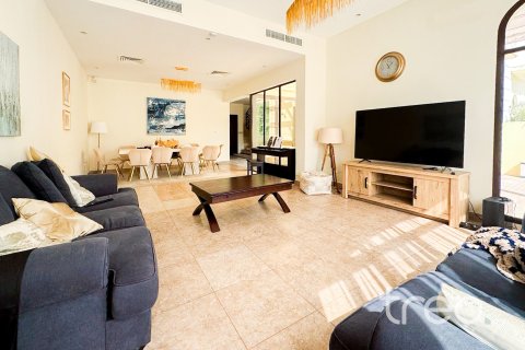 Stadthaus zur Miete in Mudon, Dubai, VAE 4 Schlafzimmer, 369.48 m2 Nr. 741150 - Foto 4