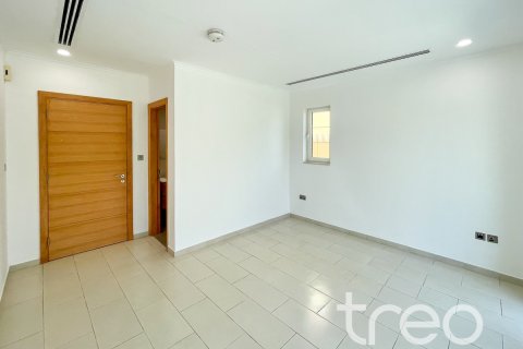 Villa in Jumeirah Park, Dubai, UAE 3 bedrooms, 284.56 sq.m. № 741145 - photo 23