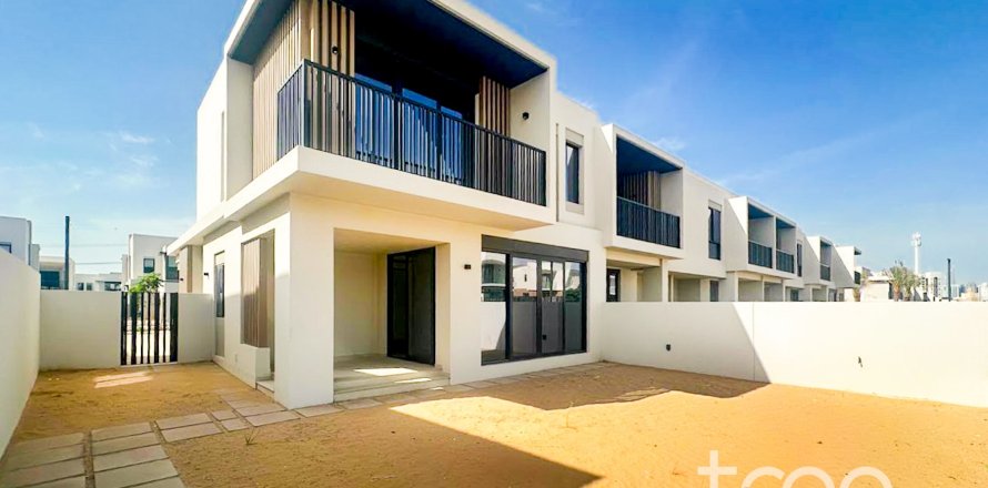 Townhouse în Dubai, EAU 4 dormitoare, 349.69 mp.  №741146