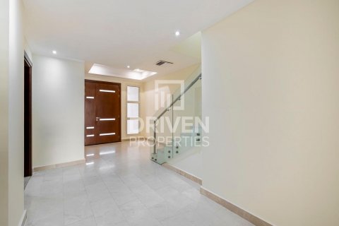 Shtëpi në qytet në Jumeirah Village Circle, Dubai, Emiratet e Bashkuara Arabe 4 dhoma gjumi, 198 m2. № 603415 - Foto 4