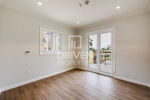 Vila v Jumeirah, Dubai, SAE 4 ložnice, 446 m² Č.: 603421 - fotografie 6
