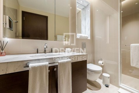 Apartament në Downtown Dubai (Downtown Burj Dubai), Dubai, Emiratet e Bashkuara Arabe 2 dhoma gjumi, 124 m2. № 603419 - Foto 14