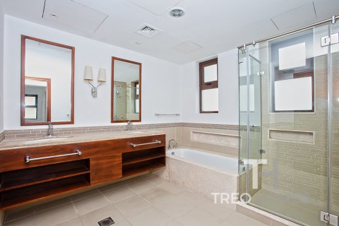 Arabian Ranches 2、Dubai、UAE にあるヴィラ販売中 4ベッドルーム、332 m2、No595524 - 写真 21