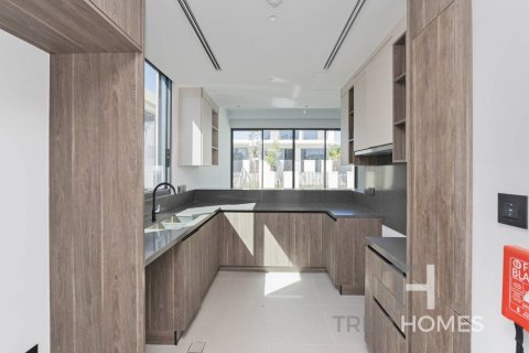 Vila v Tilal Al Ghaf, Dubai, SAE 4 ložnice, 438 m² Č.: 595521 - fotografie 3