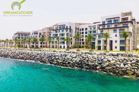 Sharm, Fujairah, संयुक्त अरब अमीरात में अपार्टमेंट, 4 बेडरूम, 269.9 वर्ग मीटर, संख्या 588725 - फ़ोटो 29