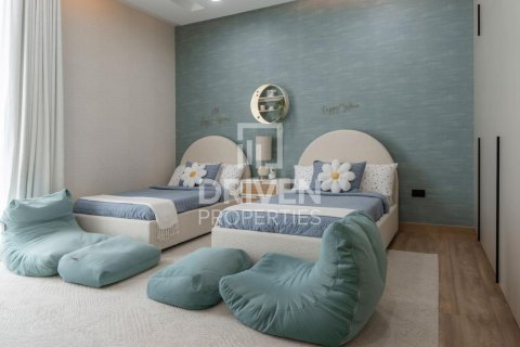 Huvila Jumeirah, Dubai, Arabiemiraatit 5 makuuhuonetta, 585.29 m2 № 757119 - kuva 8
