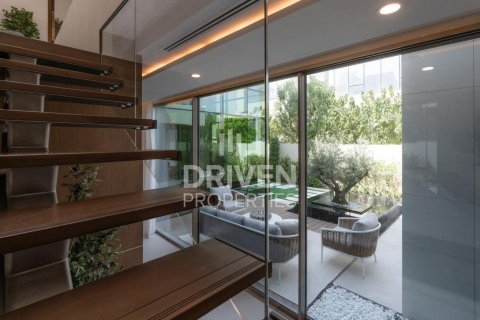 Huvila Jumeirah, Dubai, Arabiemiraatit 5 makuuhuonetta, 585.29 m2 № 757119 - kuva 23