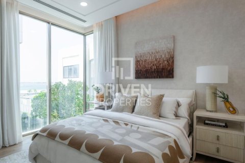 Huvila Jumeirah, Dubai, Arabiemiraatit 5 makuuhuonetta, 585.29 m2 № 757119 - kuva 9