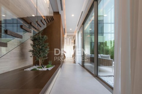 Huvila Jumeirah, Dubai, Arabiemiraatit 5 makuuhuonetta, 585.29 m2 № 757119 - kuva 17