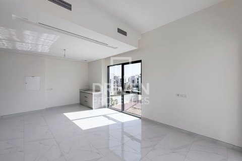 Villa sa Al Furjan, Dubai, UAE 5 silid-tulugan, 413.42 sq.m. № 757118 - larawan 9
