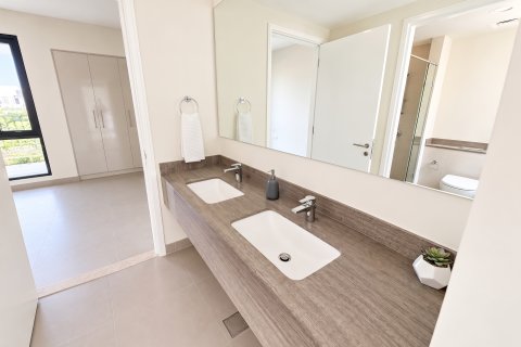 Müüa villa asukohaga Dubai, AÜE: 4 magamistoaga, 202 m² Nr 766137 - pilt 26