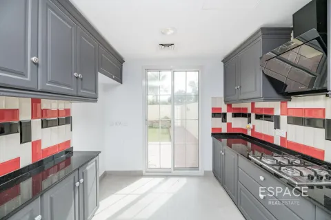 Vila u The Springs, Dubai, UAE 2 spavaćih soba, 167 m2 Br. 650158 - fotografija 6