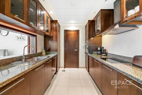 Apartment in Dubai Marina, UAE 1 bedroom, 96 sq.m. № 650162 - photo 5
