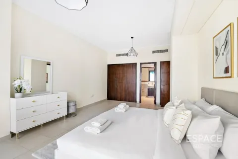 Apartment in Dubai Marina, UAE 1 bedroom, 96 sq.m. № 650162 - photo 10