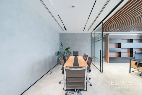 Office in Downtown Dubai (Downtown Burj Dubai), UAE 310 sq.m. № 650159 - photo 3