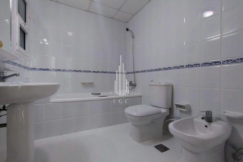 Apartament do wynajęcia w Hamdan Street, Abu Dhabi, ZEA 3 sypialnie, 213.7 mkw., nr 572856 - zdjęcie 24
