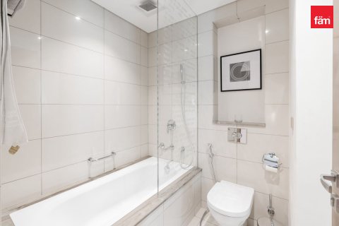 Apartamento en venta en Business Bay, Dubai, EAU 2 dormitorios, 128.9 m2 № 562847 - foto 11