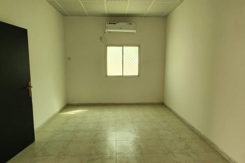 Vila u Al Mairid, Ras Al Khaimah, UAE 3 spavaćih soba, 279 m2 Br. 735017 - fotografija 4