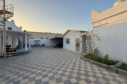 Vila v Seih Al Harf, Ras Al Khaimah, SAE 5 ložnice, 595 m² Č.: 735018