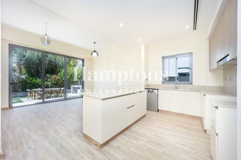Villa zur Miete in Dubai Hills Estate, Dubai, VAE 4 Schlafzimmer, 450.25996368 m2 Nr. 712635 - Foto 3