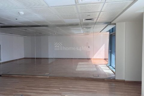 משרד להשכרה ב Jumeirah Lake Towers, Dubai, איחוד האמירויות 110 מ"ר, מספר 712517 - תמונה 3