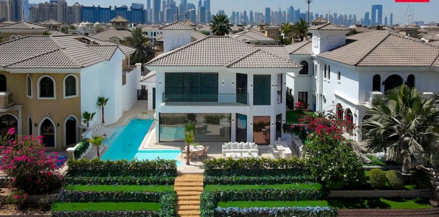 Vilë në Palm Jumeirah, Dubai, Emiratet e Bashkuara Arabe 5 dhoma gjumi, 622.4 m2. № 614179