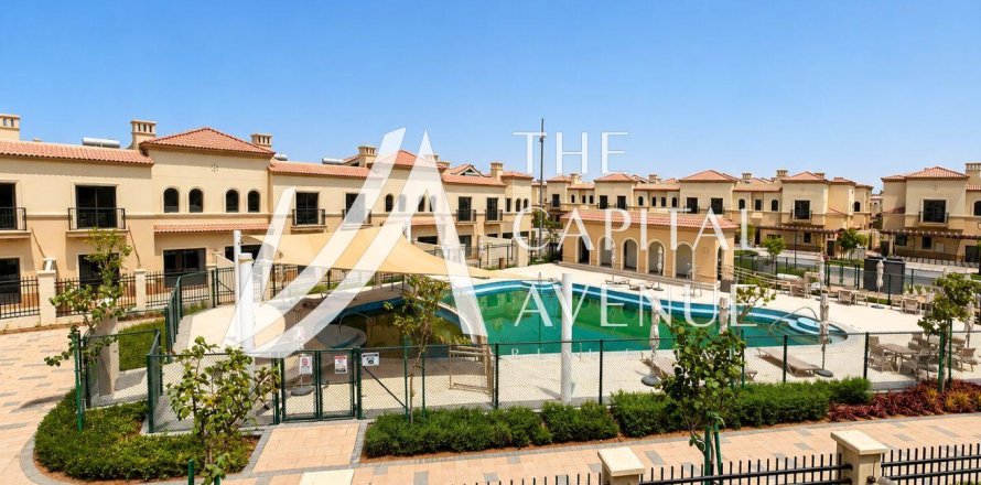 Stadthaus in Khalifa City, Abu Dhabi, VAE: 3 Schlafzimmer, 236.44 m2 Nr. 764487