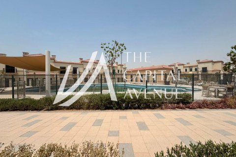 Stadthaus zur Miete in Khalifa City, Abu Dhabi, VAE 3 Schlafzimmer, 236.44 m2 Nr. 764487 - Foto 16