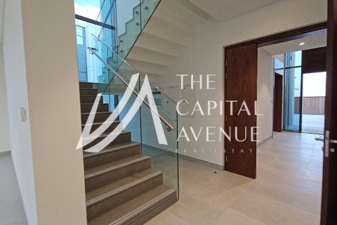Stadthaus zum Verkauf in Abu Dhabi, VAE 3 Schlafzimmer, 228.82 m2 Nr. 764484 - Foto 2