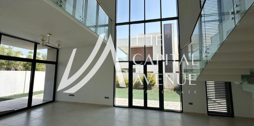 Vilă în Yas Island, Abu Dhabi, EAU 4 dormitoare, 499.54 mp.  №764488