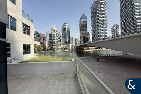 Lägenhet till försäljning i Dubai Marina, Dubai, UAE 1 sovrum, 156 kvm Nr. 666876 - fotografi 1